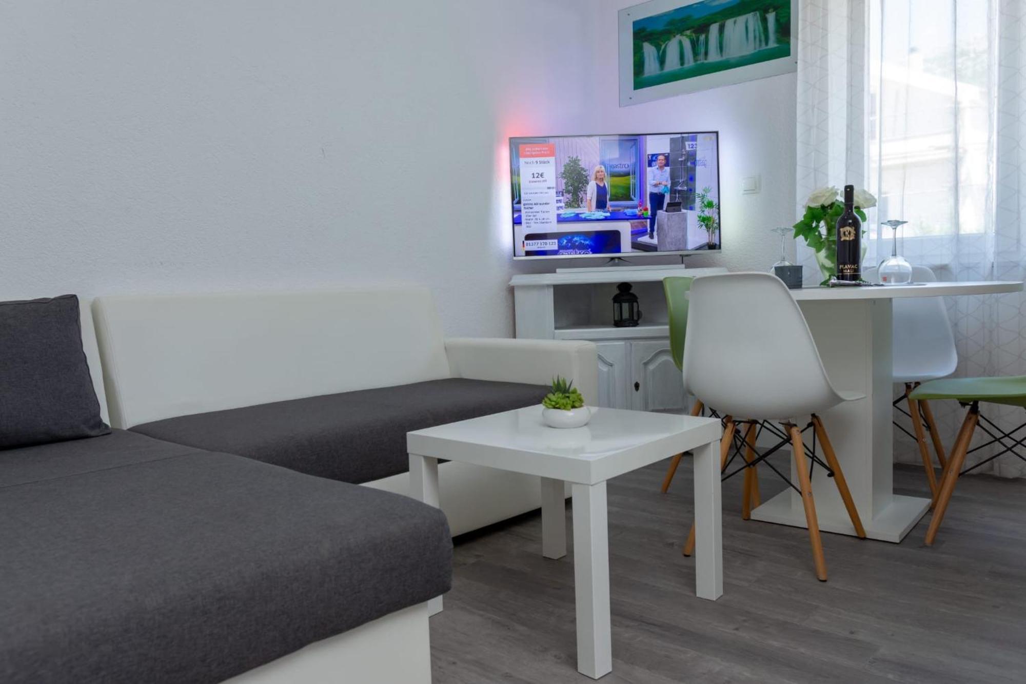 Apartments Pasalic Каштела Экстерьер фото